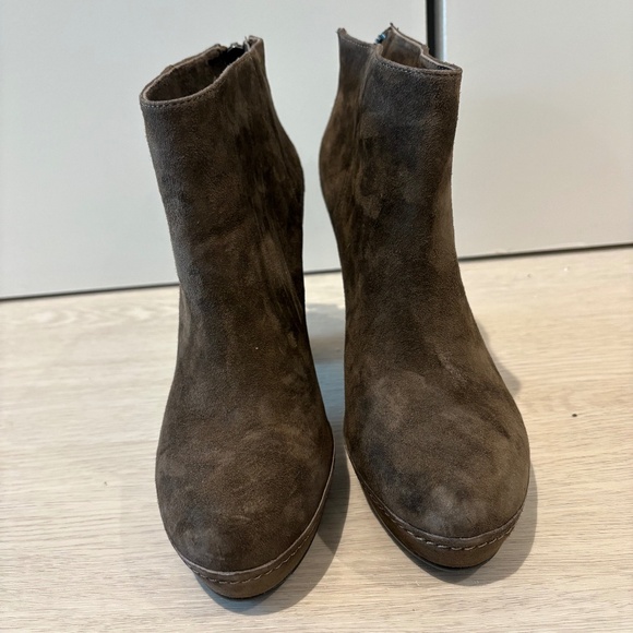 NWOT Bettye Muller Meade Bootie - Picture 1 of 4